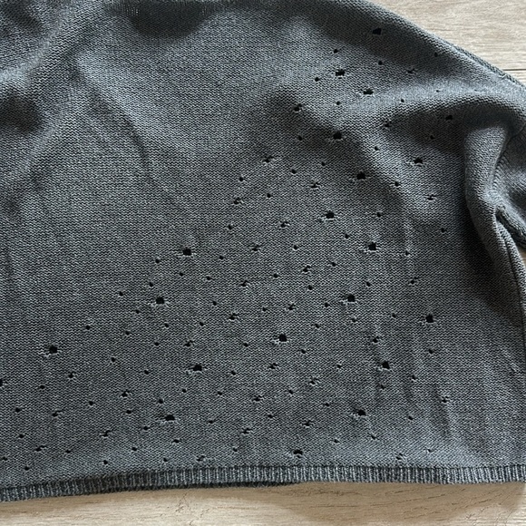 Cotton by autumn Cashmere woman’s cropped sweater size small - Picture 8 of 10